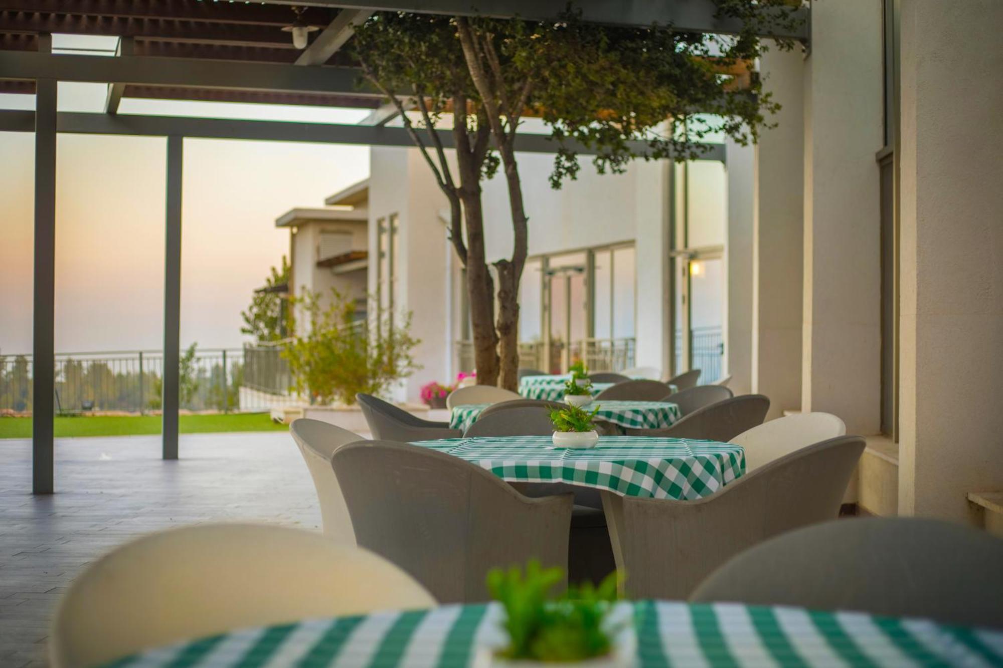 C Hotel نيفيه ايلان المظهر الخارجي الصورة